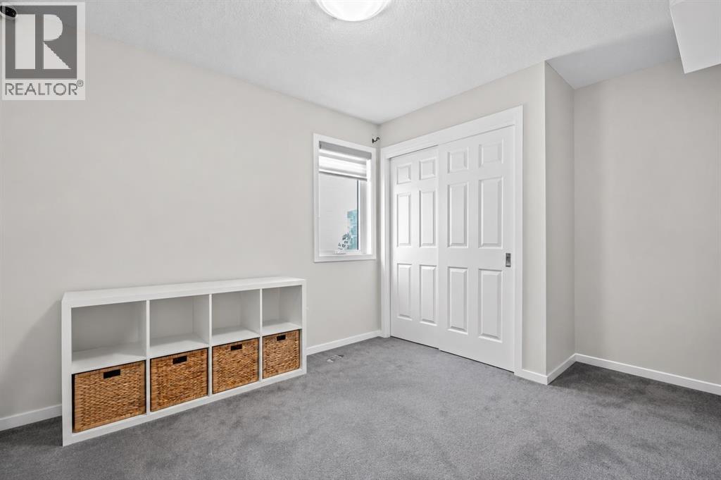 260 Carringham Way Nw Property Photo 30