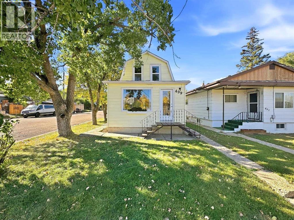 499 2 Street Sw Photo de la propriété 1