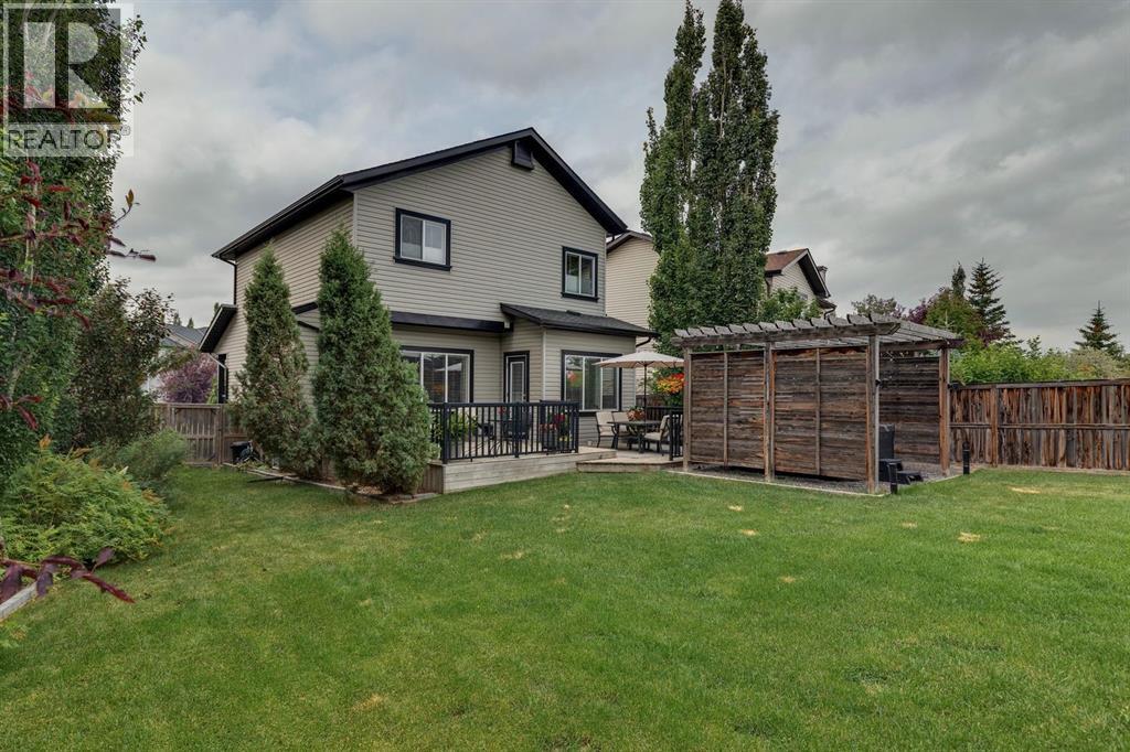 97 Tanner Close Se Property Photo 6