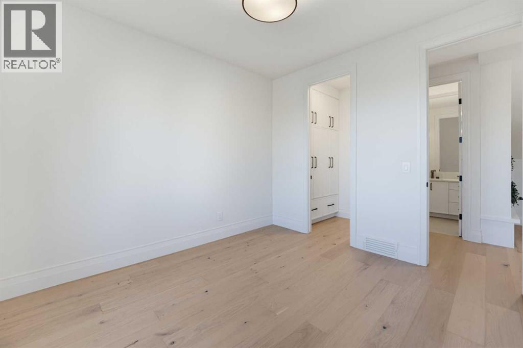 1612 49 Avenue Sw Property Photo 20
