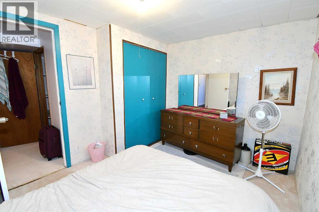 39 Chinook Road W Property Photo 26