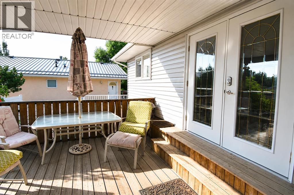 39 Chinook Road W Property Photo 33