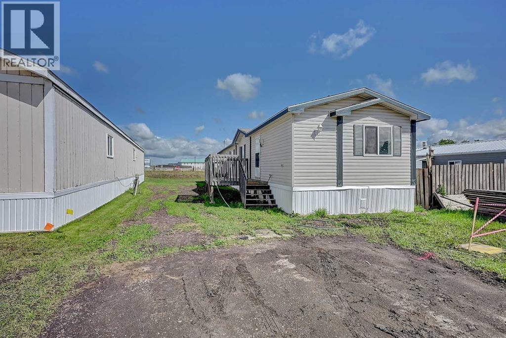 9824 104 Avenue Property Photo 1