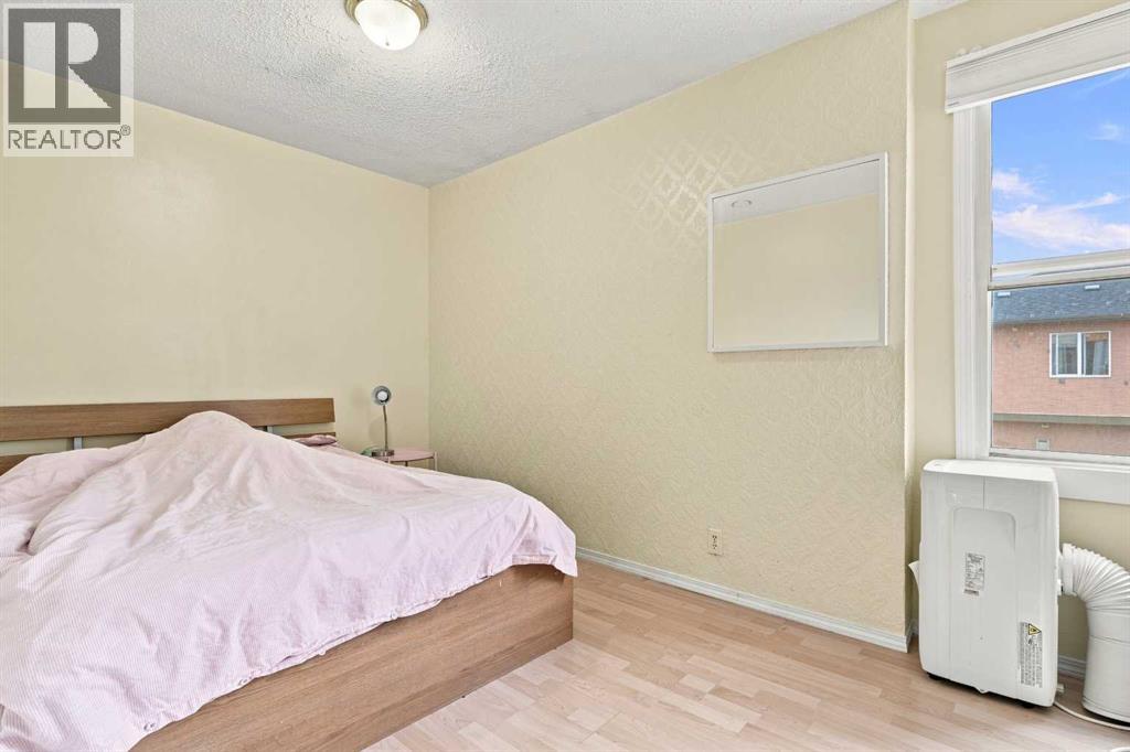 235 20 Avenue Ne Property Photo 25
