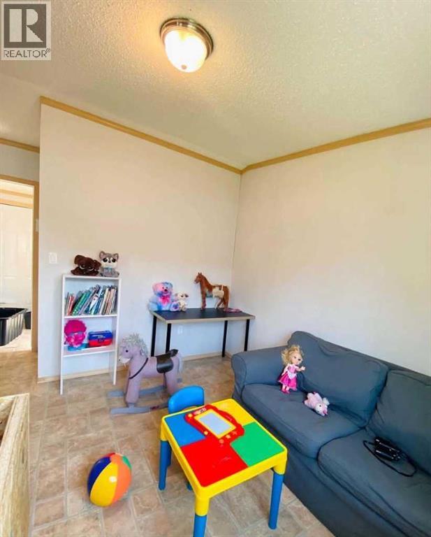 32 Dragonfly Crescent Property Photo 4