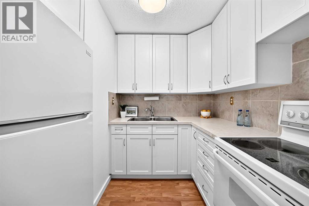 11010 Bonaventure Drive Southeast Property Photo 12