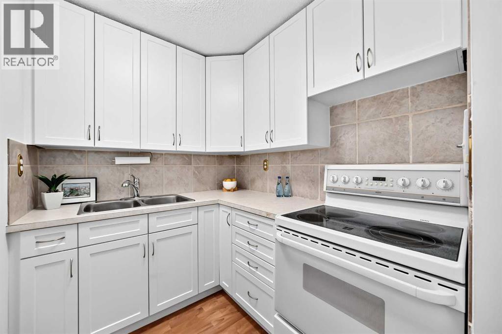 11010 Bonaventure Drive Southeast Property Photo 13