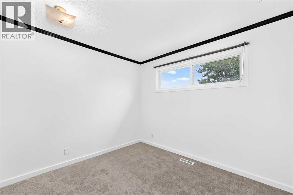 11010 Bonaventure Drive Southeast Property Photo 15
