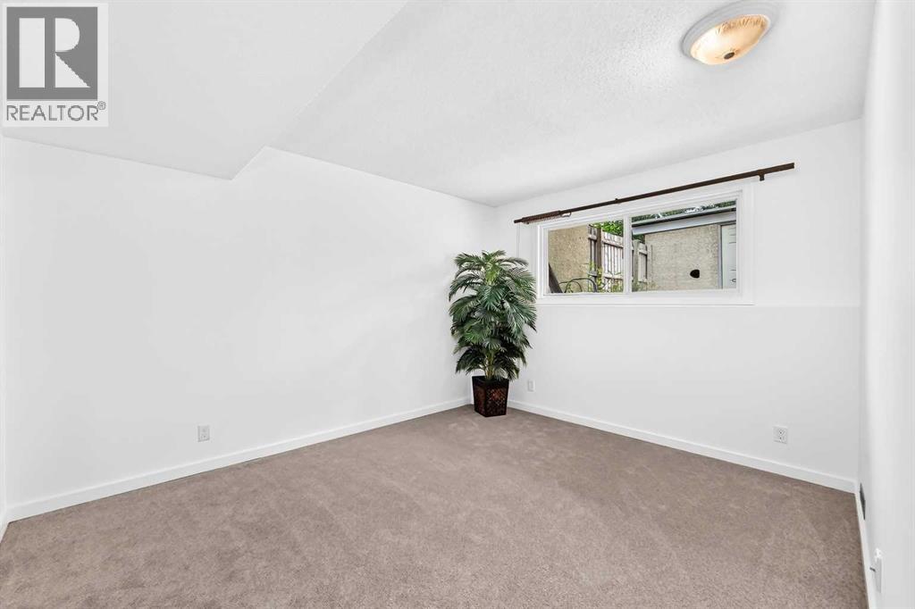 11010 Bonaventure Drive Southeast Property Photo 22