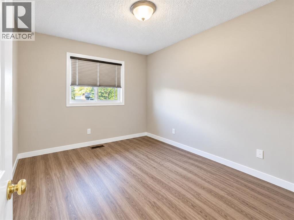67 Falchurch Crescent Ne Property Photo 13