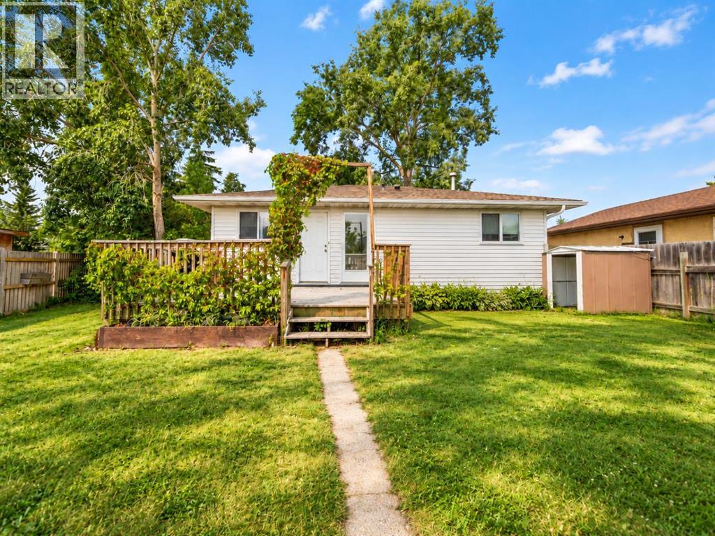 67 Falchurch Crescent Ne Property Photo 23