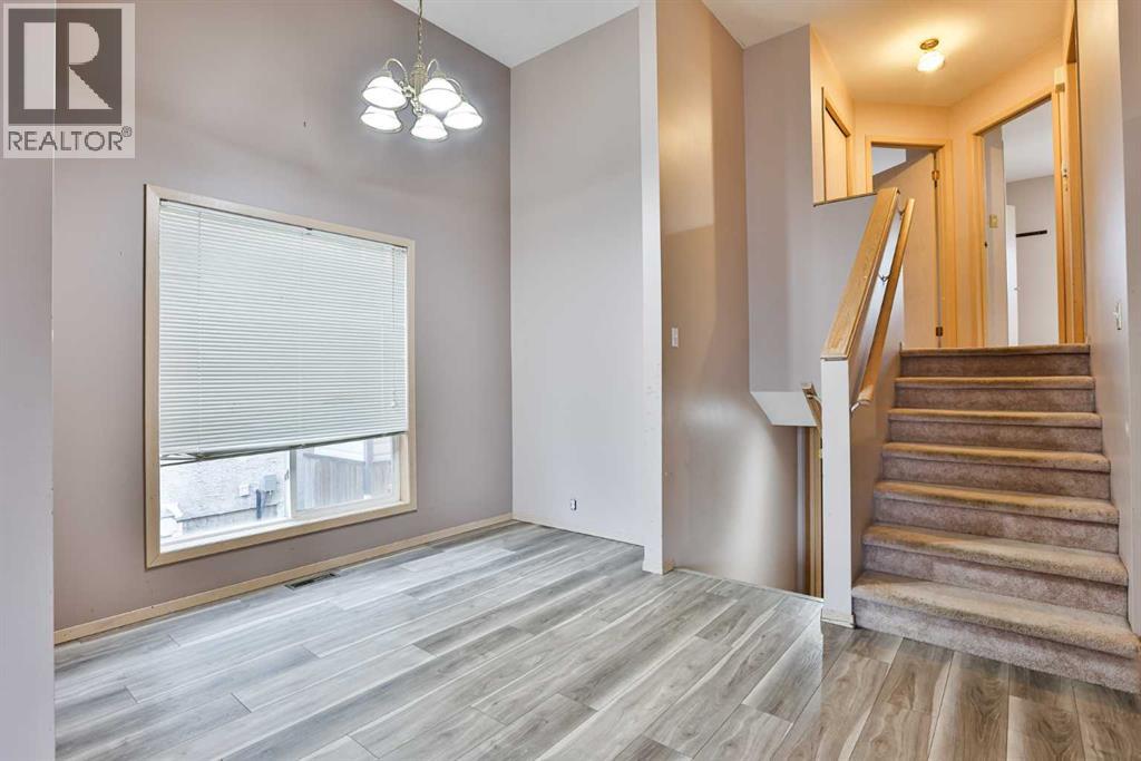 322 Assiniboia Place W Property Photo 6