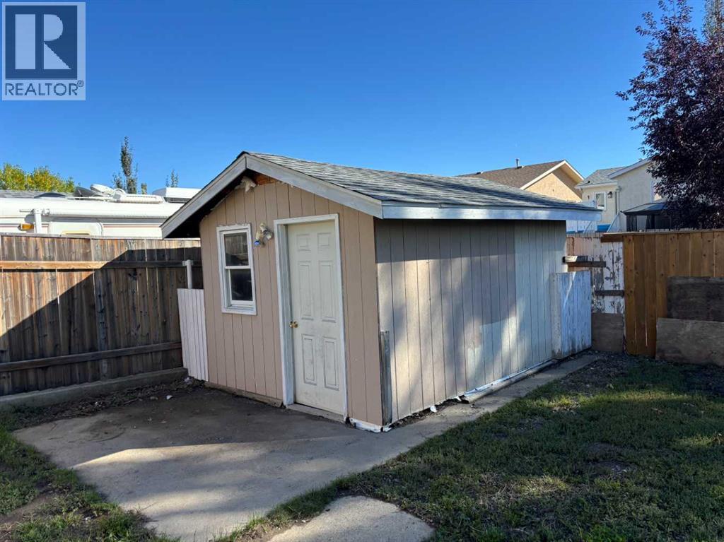 322 Assiniboia Place W Property Photo 19