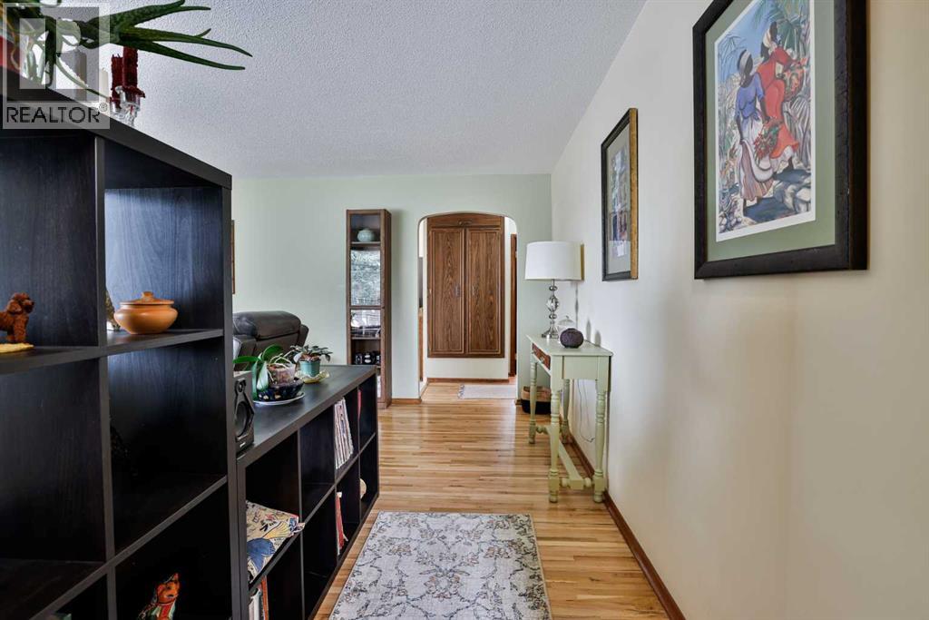 1323 3a Avenue N Property Photo 3