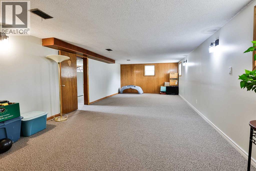 1323 3a Avenue N Property Photo 17
