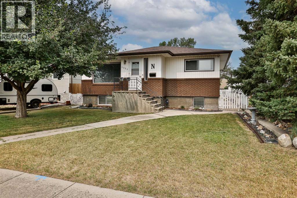 1323 3a Avenue N Property Photo 23