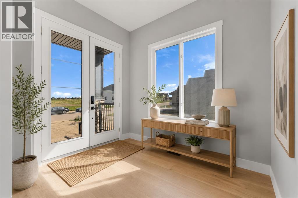 282 Muirfield Crescent Property Photo 4