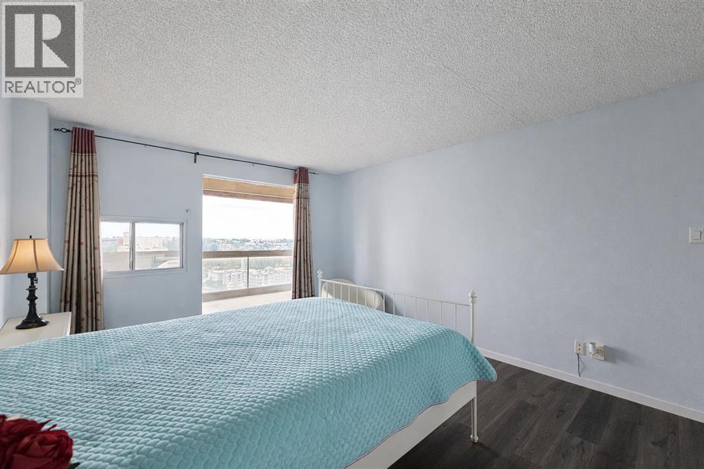 221 6 Avenue Southeast Property Photo 8