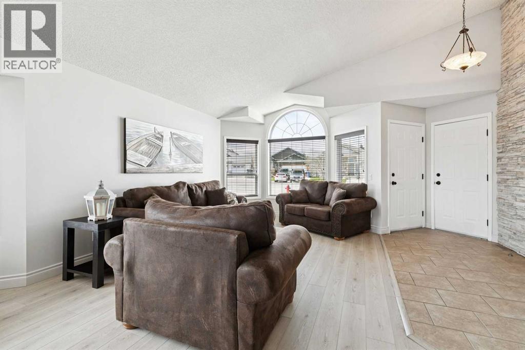 438 Sheep River Point Property Photo 4