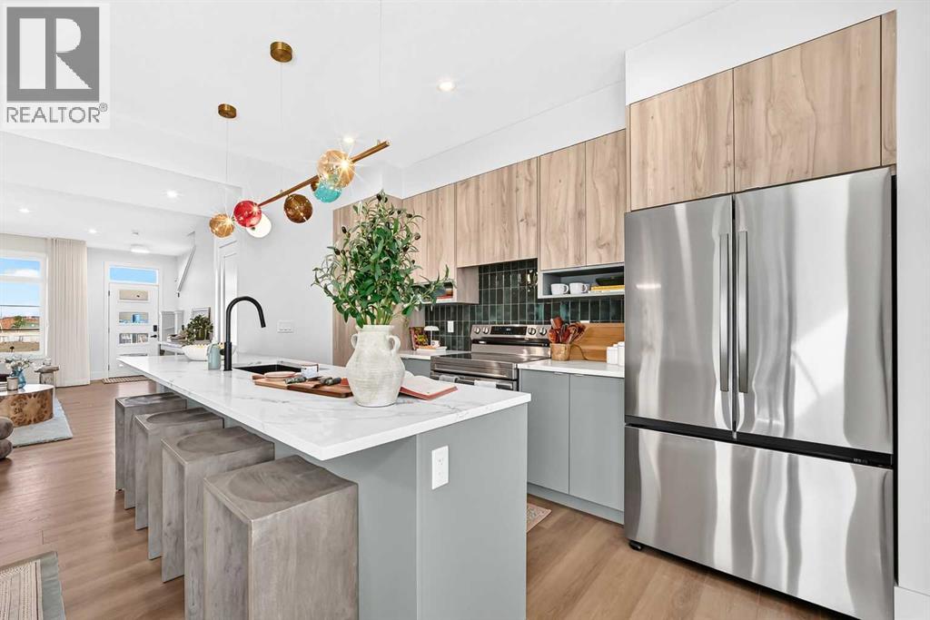 425 Clydesdale Avenue Property Photo 1