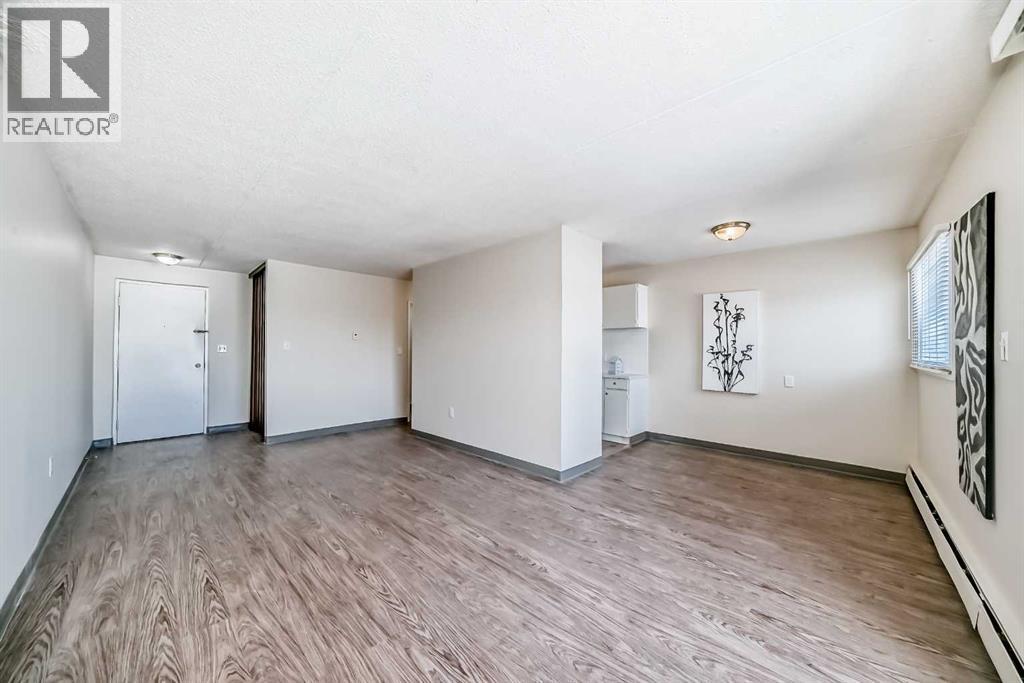 319 2 Avenue Property Photo 21
