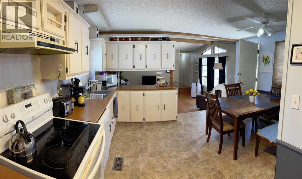 65 Parkside Drive Property Photo 5