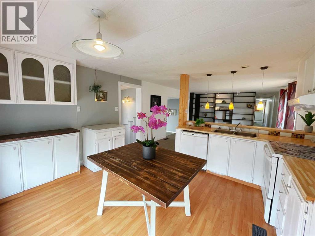 5301 2nd Street Property Photo 5