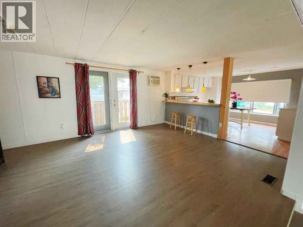 5301 2nd Street Property Photo 11