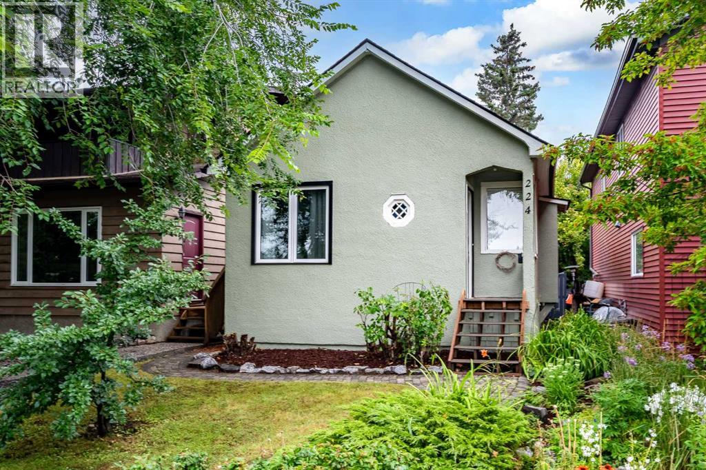 224 30 Avenue Ne Property Photo 1