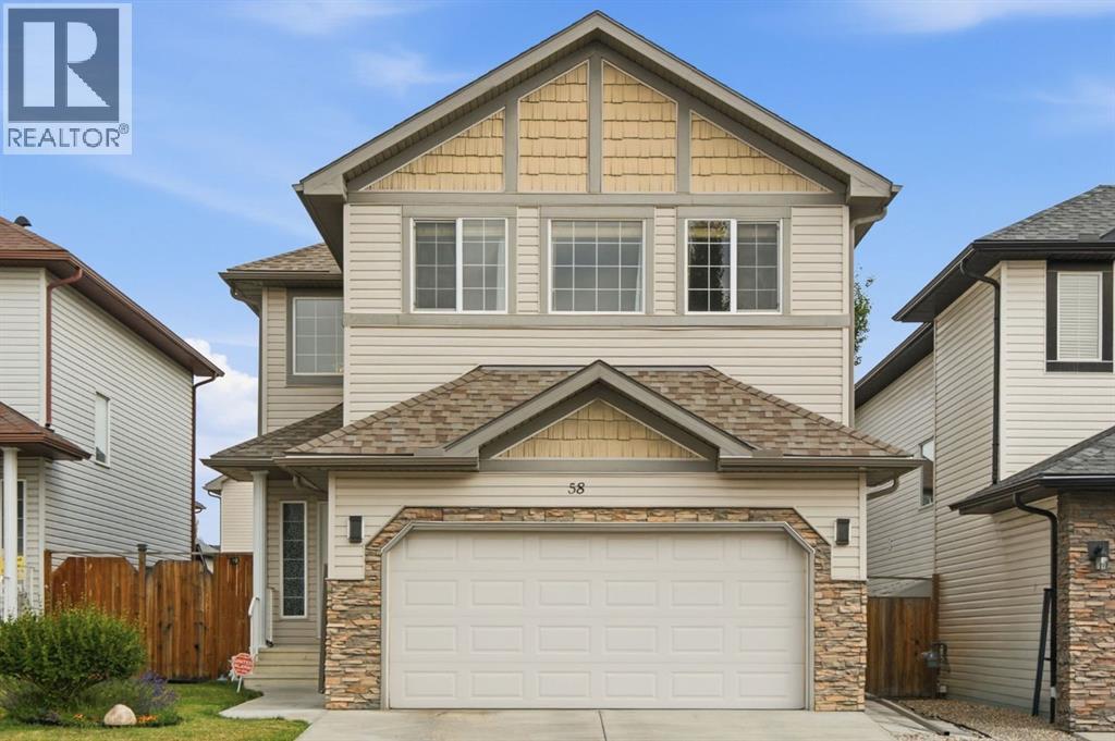 58 Everwoods Park SW Property Photo 1