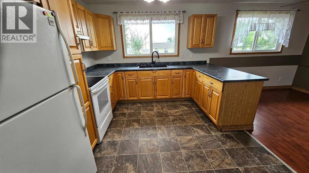 4810 Windsor Avenue Property Photo 9