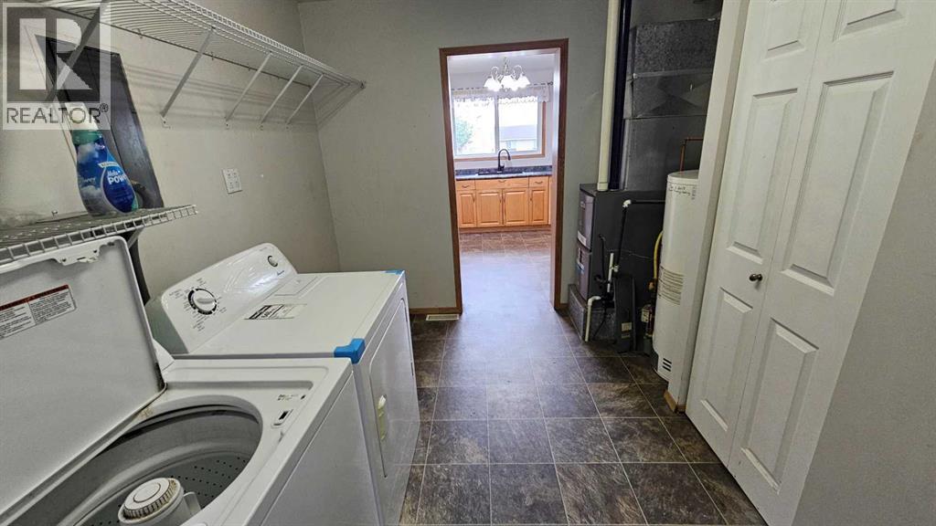 4810 Windsor Avenue Property Photo 14