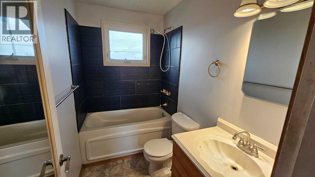 4810 Windsor Avenue Property Photo 18