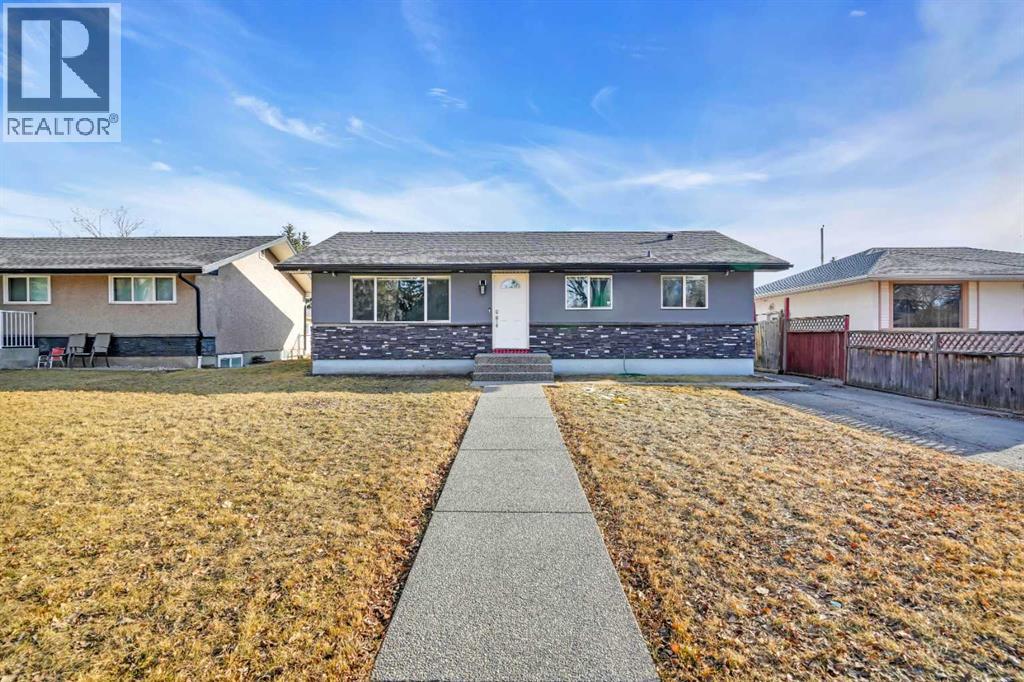 2046 33 Street Se Property Photo 1