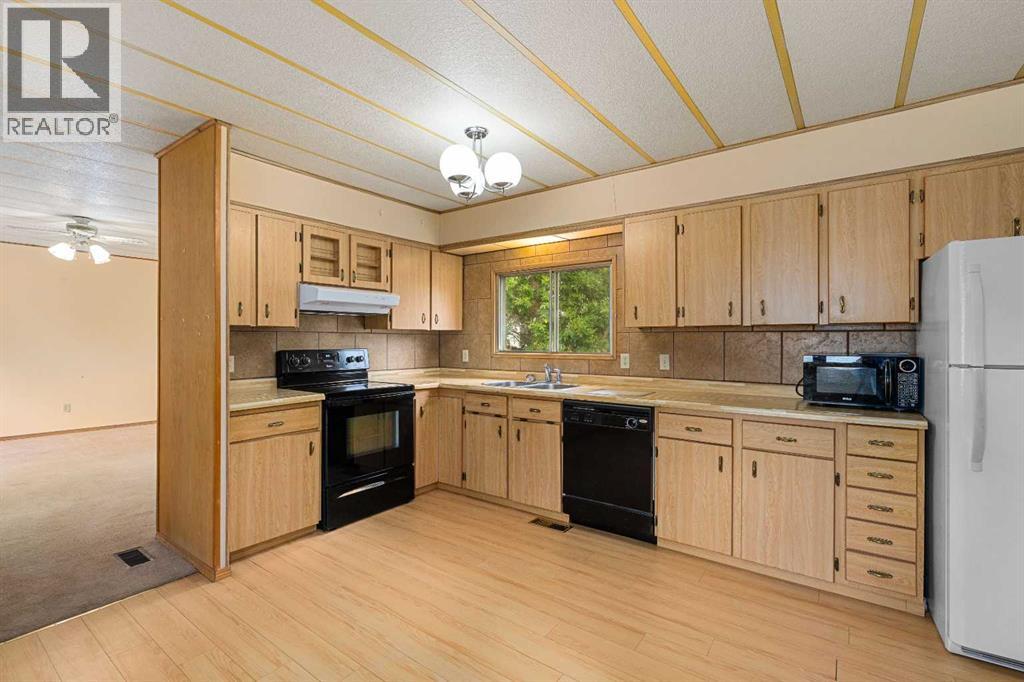 364 Burroughs Circle Ne Property Photo 5