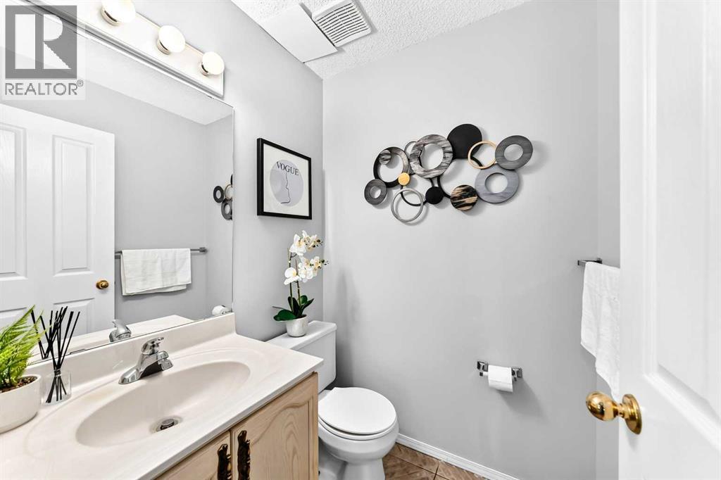 388 Sandarac Drive Northwest Property Photo 15
