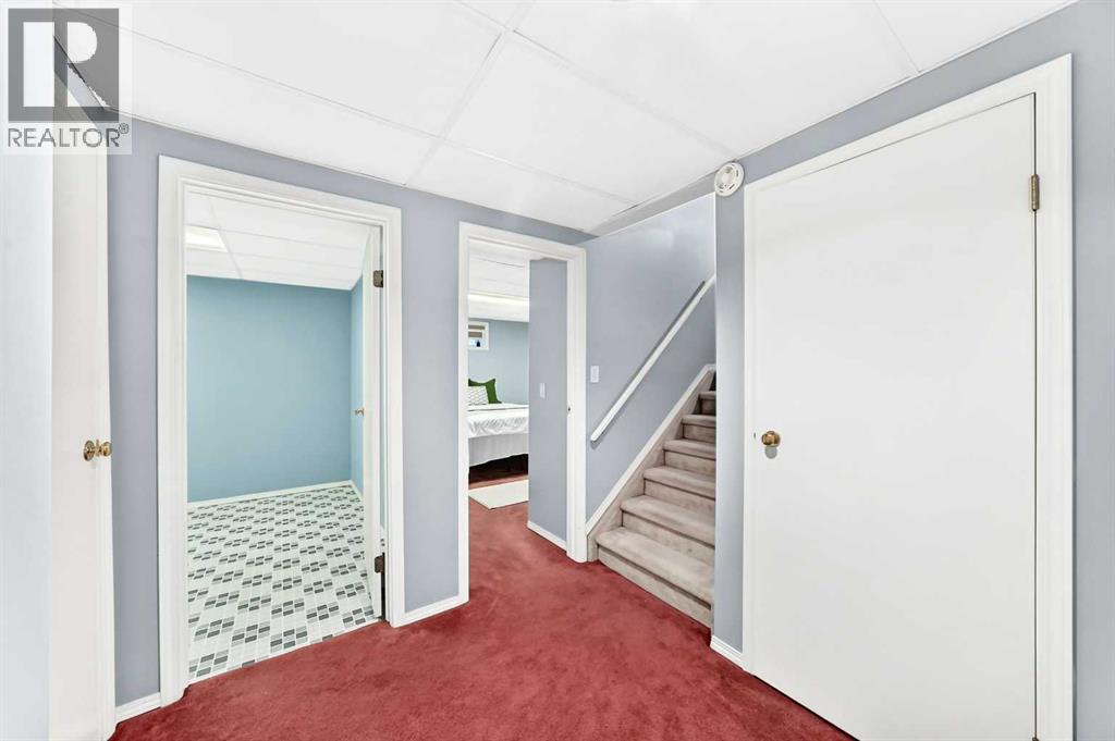 388 Sandarac Drive Northwest Property Photo 32