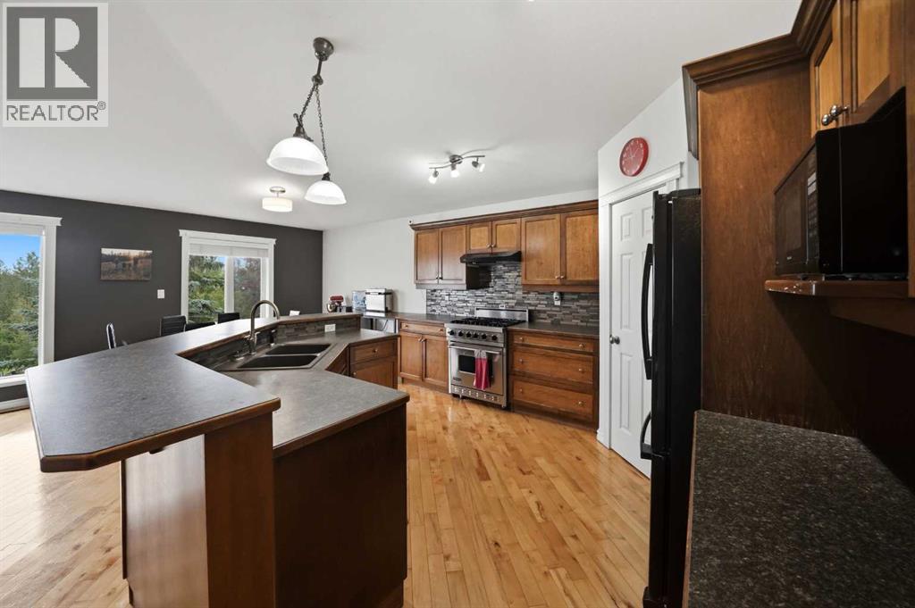 2 Estella Crescent Property Photo 15