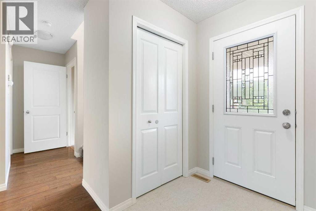 16 Fireside Way Property Photo 2
