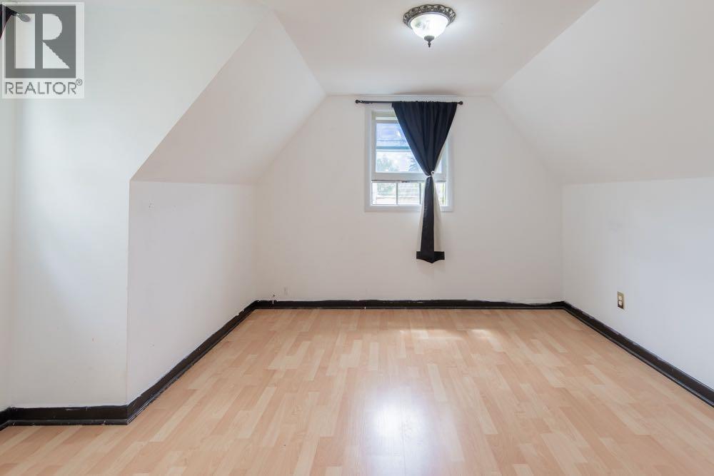 1218 13 Street N Property Photo 33