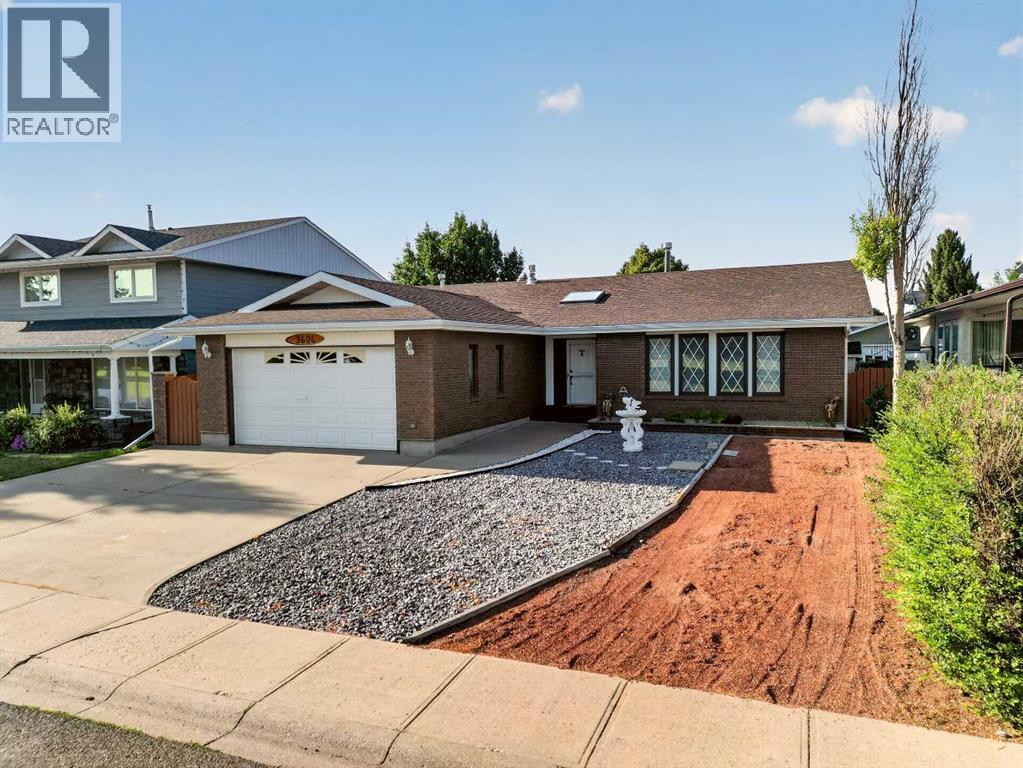 3606 Spruce Drive S Property Photo 2