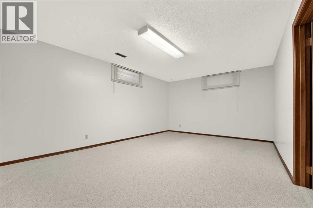 3606 Spruce Drive S Property Photo 42