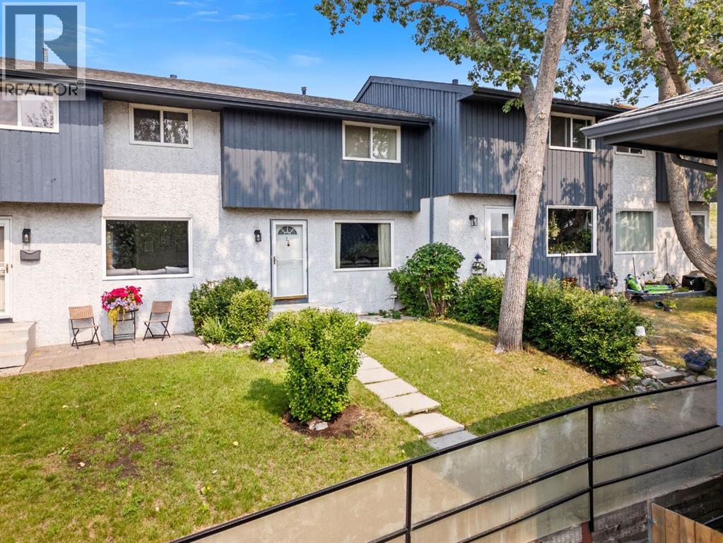 800 Bowcroft Place Property Photo 3