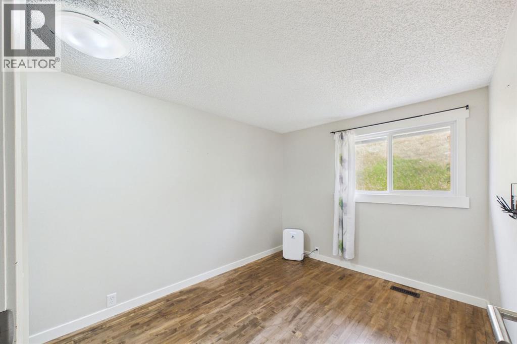800 Bowcroft Place Property Photo 17