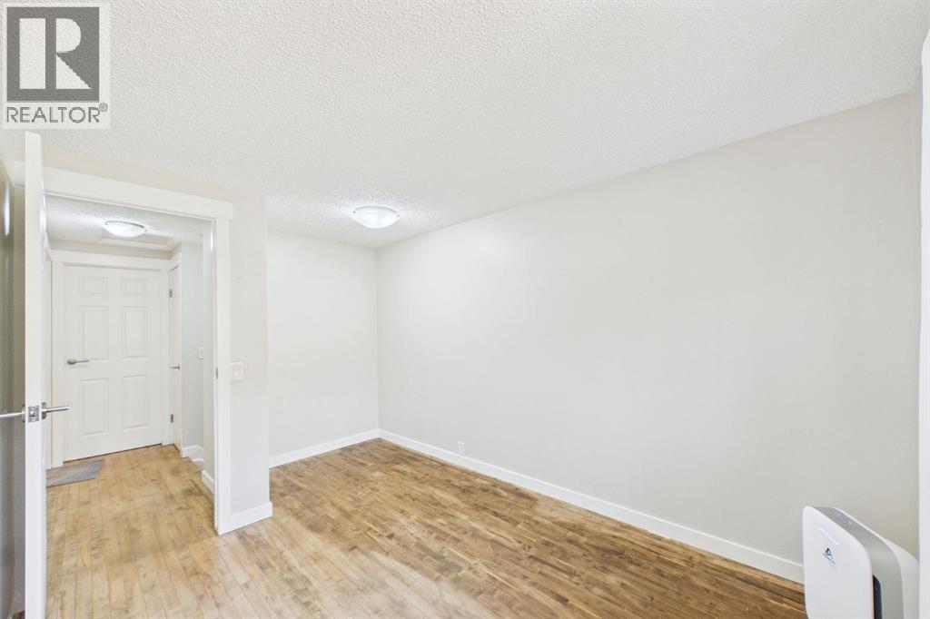 800 Bowcroft Place Property Photo 18