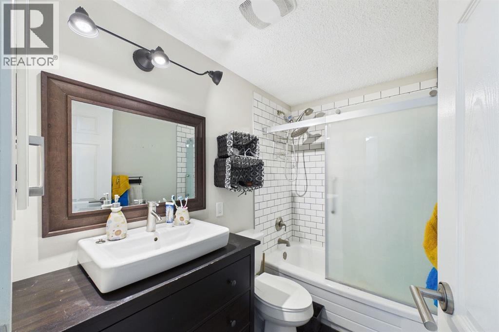 800 Bowcroft Place Property Photo 20