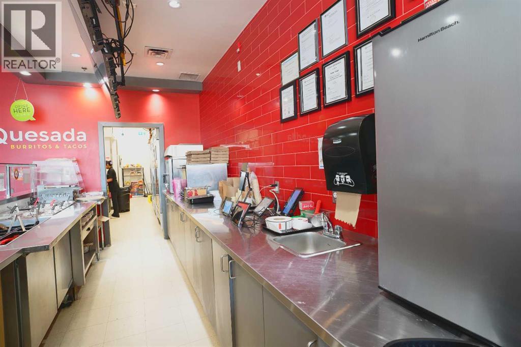 100 Ranch Market Property Photo 12