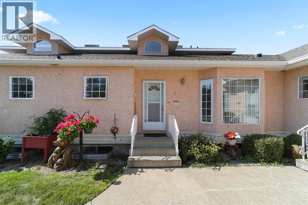 5014 56 Street Property Photo 1