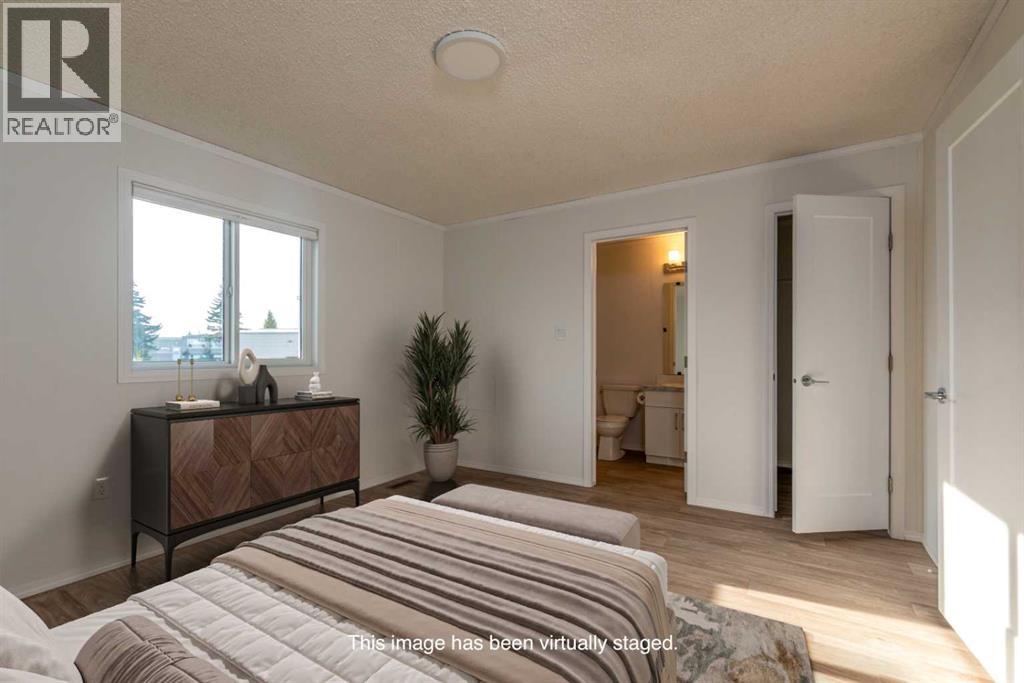 5308 57 Street Property Photo 8