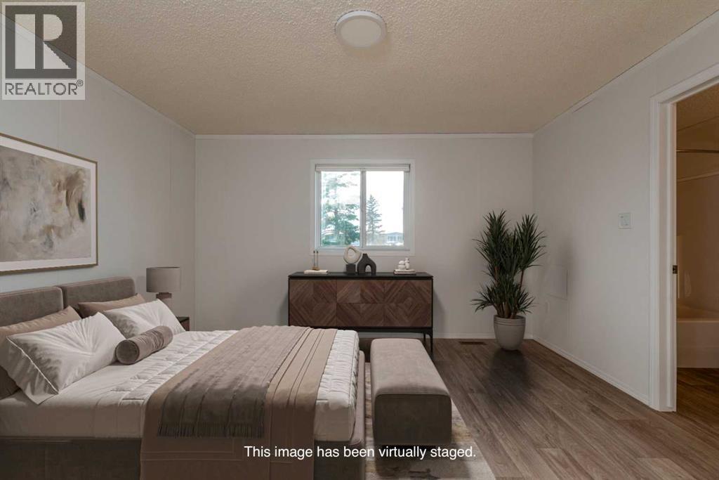 5308 57 Street Property Photo 9
